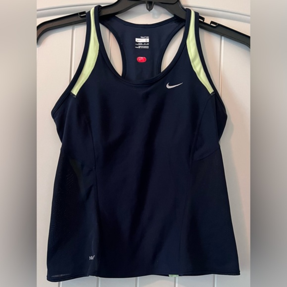 Nike Top Sz‎ S 4-6 Dri Fit Reflector Scoop Neck Racerback Runner Built in Bra